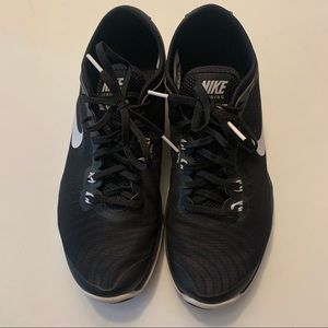 Nike flex supreme women’s size 9 black and white